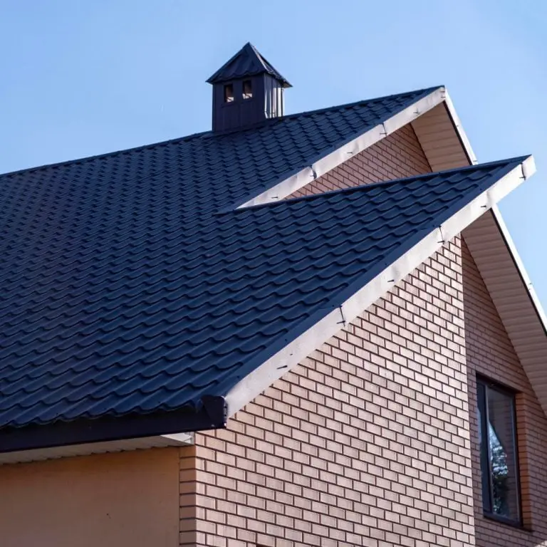 20 Top Metal Roof Designs: Designer Ideas for an Stylish Home Exterior