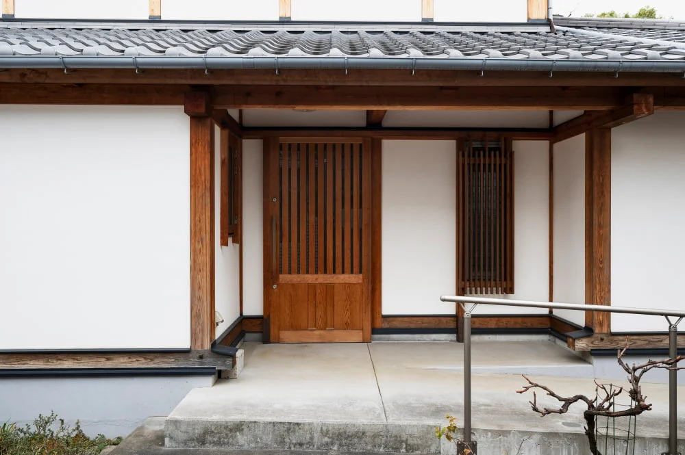 Industrial Style With Corrugated Metal Roofs Japanese House