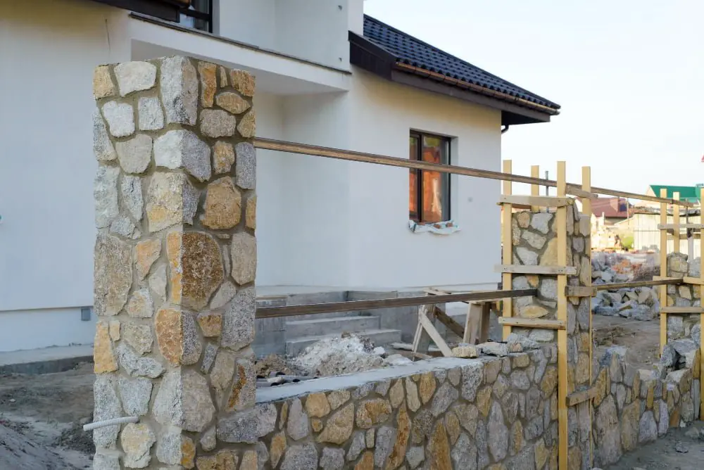 Stone-clad Parapet for Rustic Appeal