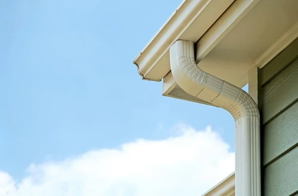 Roark Aluminum gutter installation Missouri